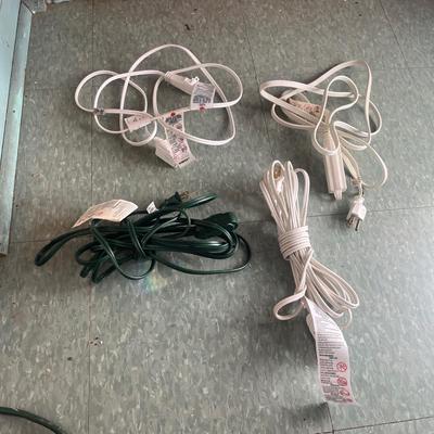 Indoor & Outdoor Extension Cords & Power Strips (L-MG)
