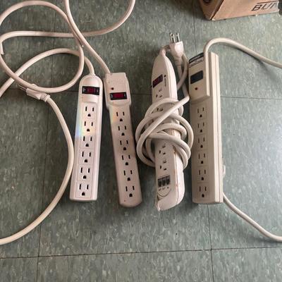 Indoor & Outdoor Extension Cords & Power Strips (L-MG)
