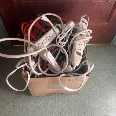 Indoor & Outdoor Extension Cords & Power Strips (L-MG)