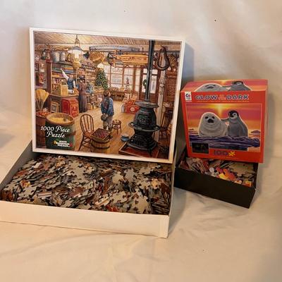 Assortment of Puzzles Including New In Box (B1-RG)