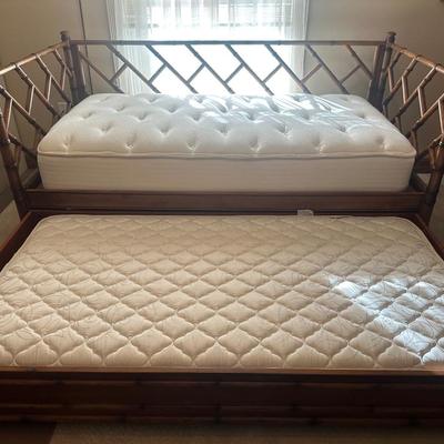Bamboo Style Daybed with Trundle