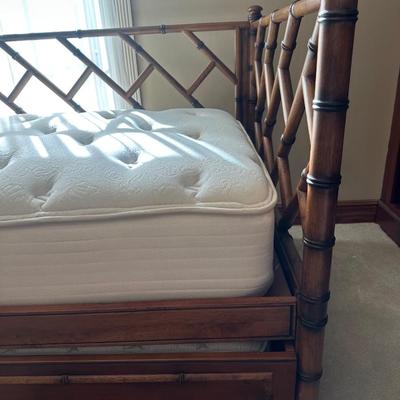Bamboo Style Daybed with Trundle