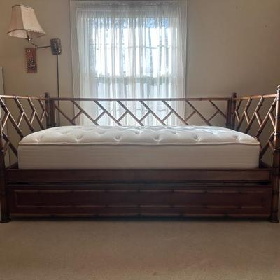 Bamboo Style Daybed with Trundle