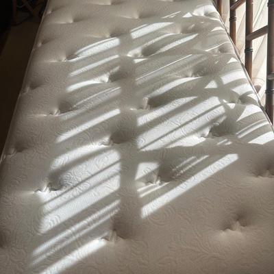 Bamboo Style Daybed with Trundle