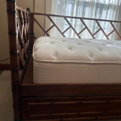 Bamboo Style Daybed with Trundle