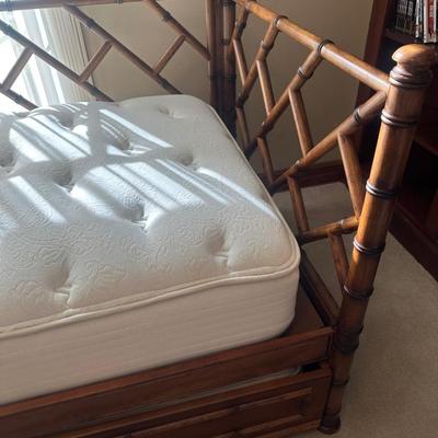 Bamboo Style Daybed with Trundle
