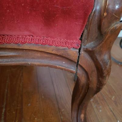 Tufted Red Victorian Parlor Sofa (LR-KD)