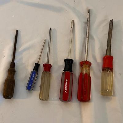 Large Asst. of Tools & Household/Auto Essentials (B1-RG)