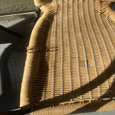 Glass Top Table & Wicker Chairs (Y-MG)