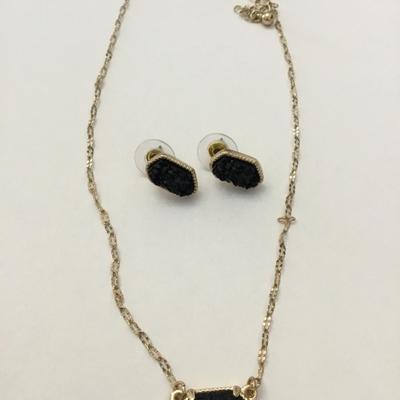 Gold toned & jet black druzzy pendant and stud earings