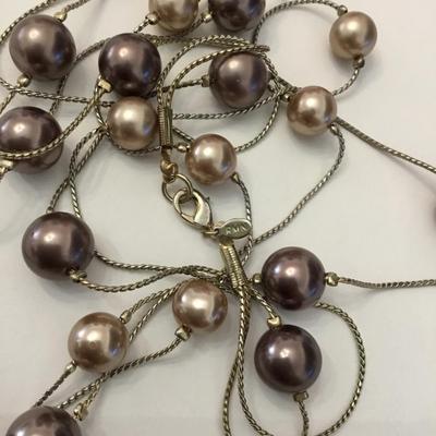 Roman Faux pearl necklace