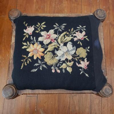 Embroidered Chair, Footstool and More (LR-KD)