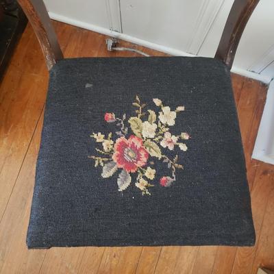 Embroidered Chair, Footstool and More (LR-KD)