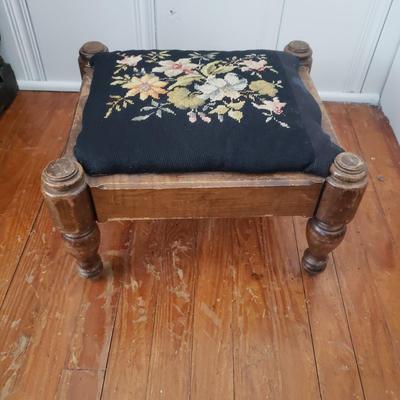 Embroidered Chair, Footstool and More (LR-KD)