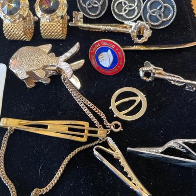 Men’s jewelry