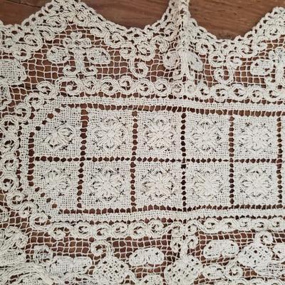 Crochet Linens, Doilies and Bedspread (LR-KD)