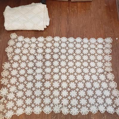 Crochet Linens, Doilies and Bedspread (LR-KD)