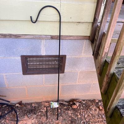 Wild Birds Unlimited Advanced Pole System & More (Y-MG)
