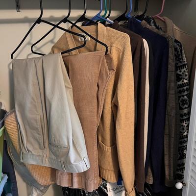 Men’s LL Bean Fleeces, Pants, Cardigan & More- S/M Size (B1-RG)