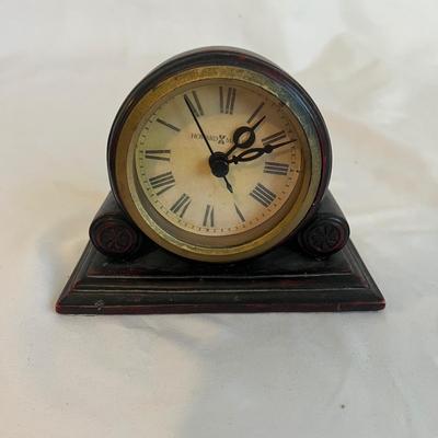 Howard Miller Mantel Clock & Syroco Mirror (K-MG)