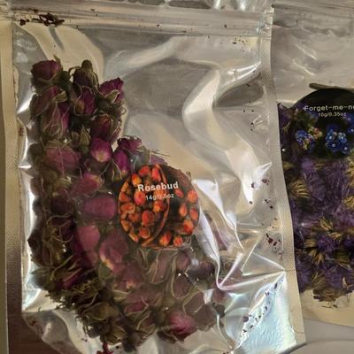 Large Glass Vase and New in the Package Dried Flowers