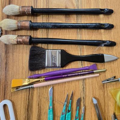 Mixed Lot of Art Supplies and Holders