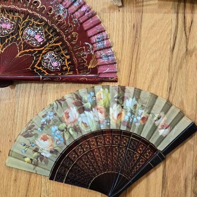 (4) Fans - Asian