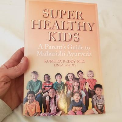 Maharishi Books, Photographs and More (B2-KD)