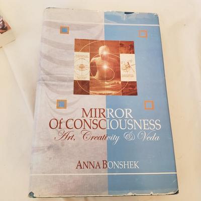 Maharishi Books, Photographs and More (B2-KD)