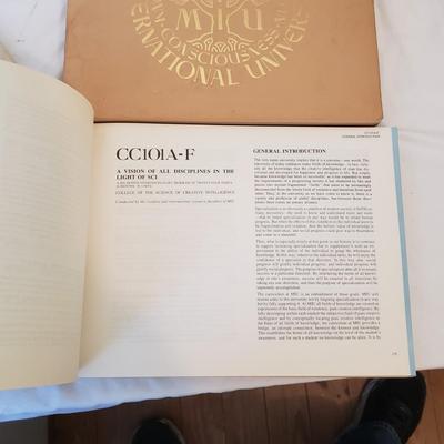 Maharishi Books, Photographs and More (B2-KD)