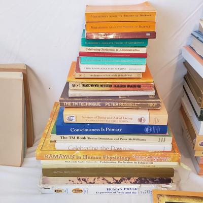Maharishi Books, Photographs and More (B2-KD)