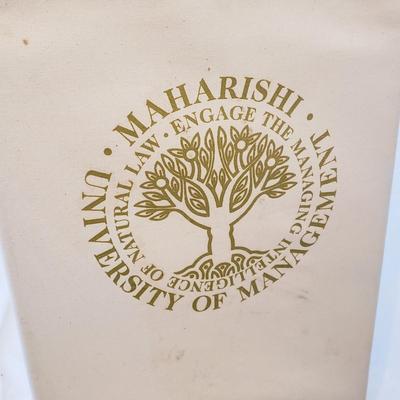 Maharishi Books, Photographs and More (B2-KD)