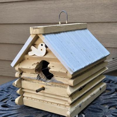 Wood Birdhouse