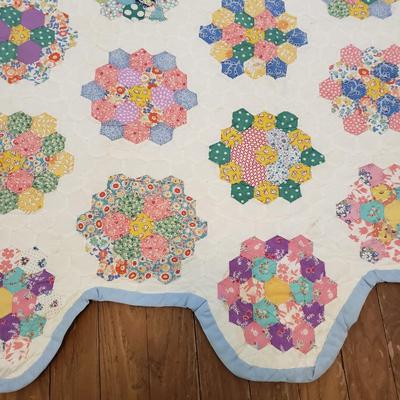 Six Vintage Handmade Quilts (B1-KD)