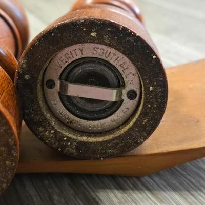 Mid Century Modern Verity Southall Pepper Grinder & Salt Shaker