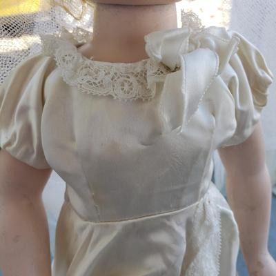 Effanbee Bride Doll (B1-KD)