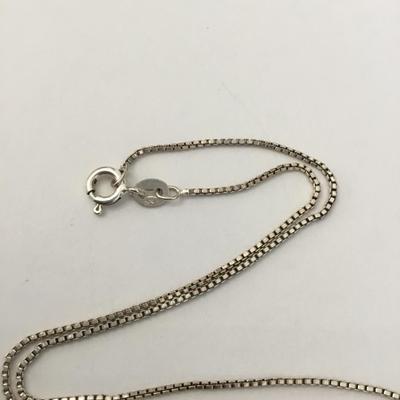 Vintage 925 silver chain & Tigers, eye pendant