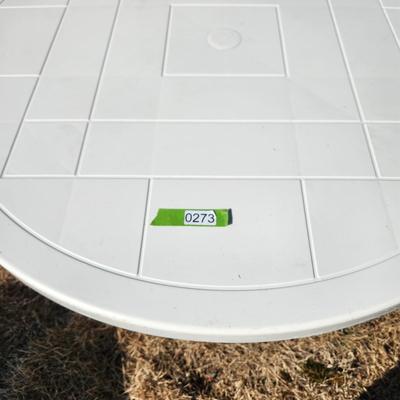 39" Round White Hard Plastic Table w Removable legs