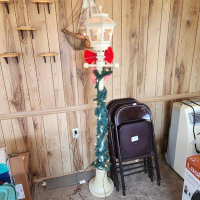 6ft Holiday Decor Light Post