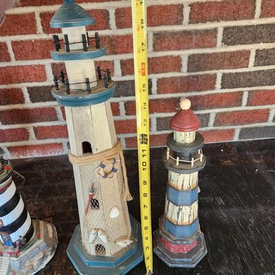 3 Lighthouses 1 with Lights