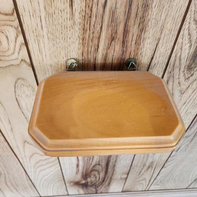 12 Small Wall Shelves Ideal for Lighthouses or Nicknacks