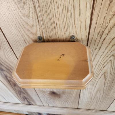 12 Small Wall Shelves Ideal for Lighthouses or Nicknacks