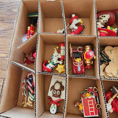 Lot of 3 Trays Christmas Ornamets with Tote