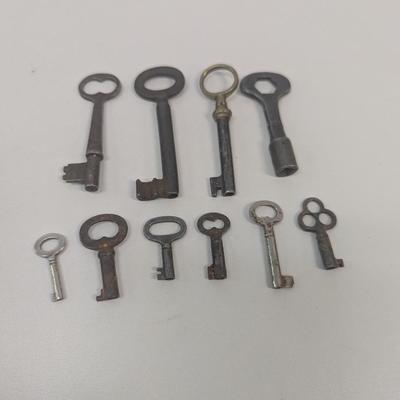 Vintage Skeleton Keys Lot A