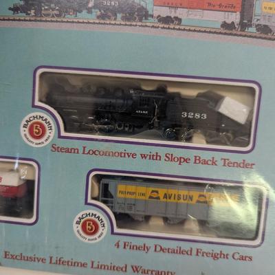 34" x 24" Bachmann E-Z Track System Iron Duke N Scale Electric Train Set