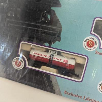 34" x 24" Bachmann E-Z Track System Iron Duke N Scale Electric Train Set
