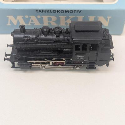 Marklin HO #3000 Tender Locomotive
