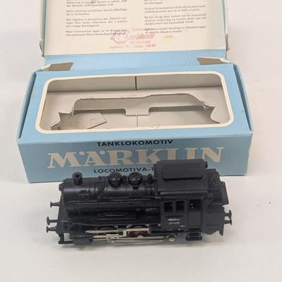Marklin HO #3000 Tender Locomotive