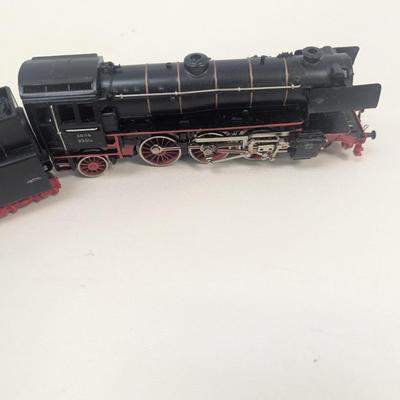 Marklin #3005 HO Scale Steam Locomotive 23014 W/ Tender
