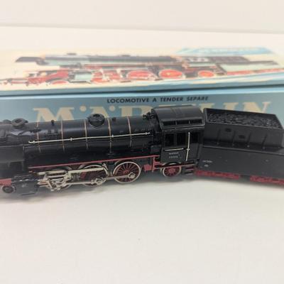 Marklin #3005 HO Scale Steam Locomotive 23014 W/ Tender